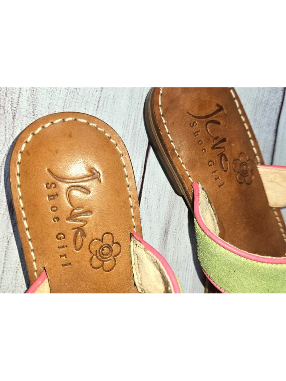 Juno Shoe Girl thong Anchor Sandals with pink anchor on green suede strap size 6